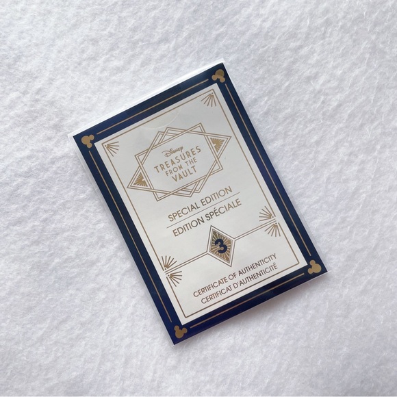 Treasures From the Vault Pinocchio Plush - Picture 5 of 6